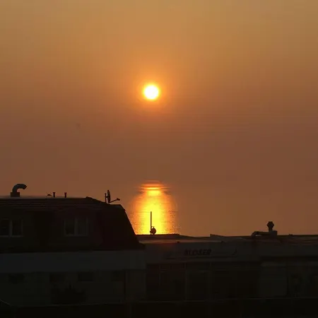 Haus-am-deich-wohnung-13 Appartement *